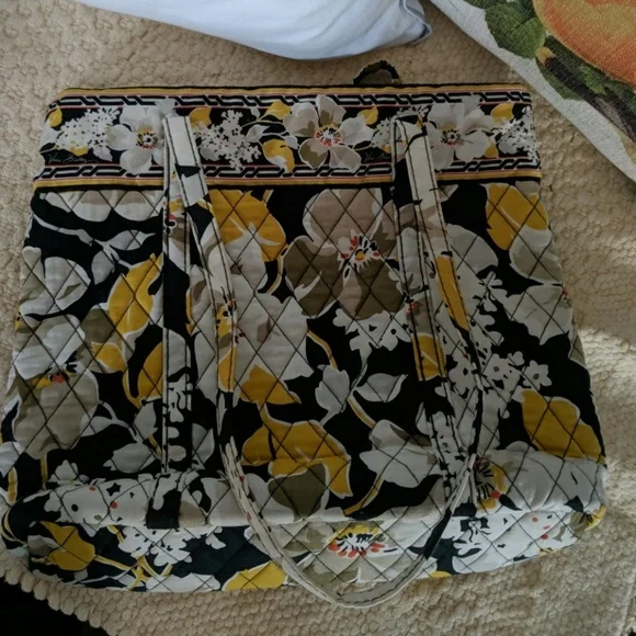 Vera Bradley quilted tote bag floral - Picture 8 of 8